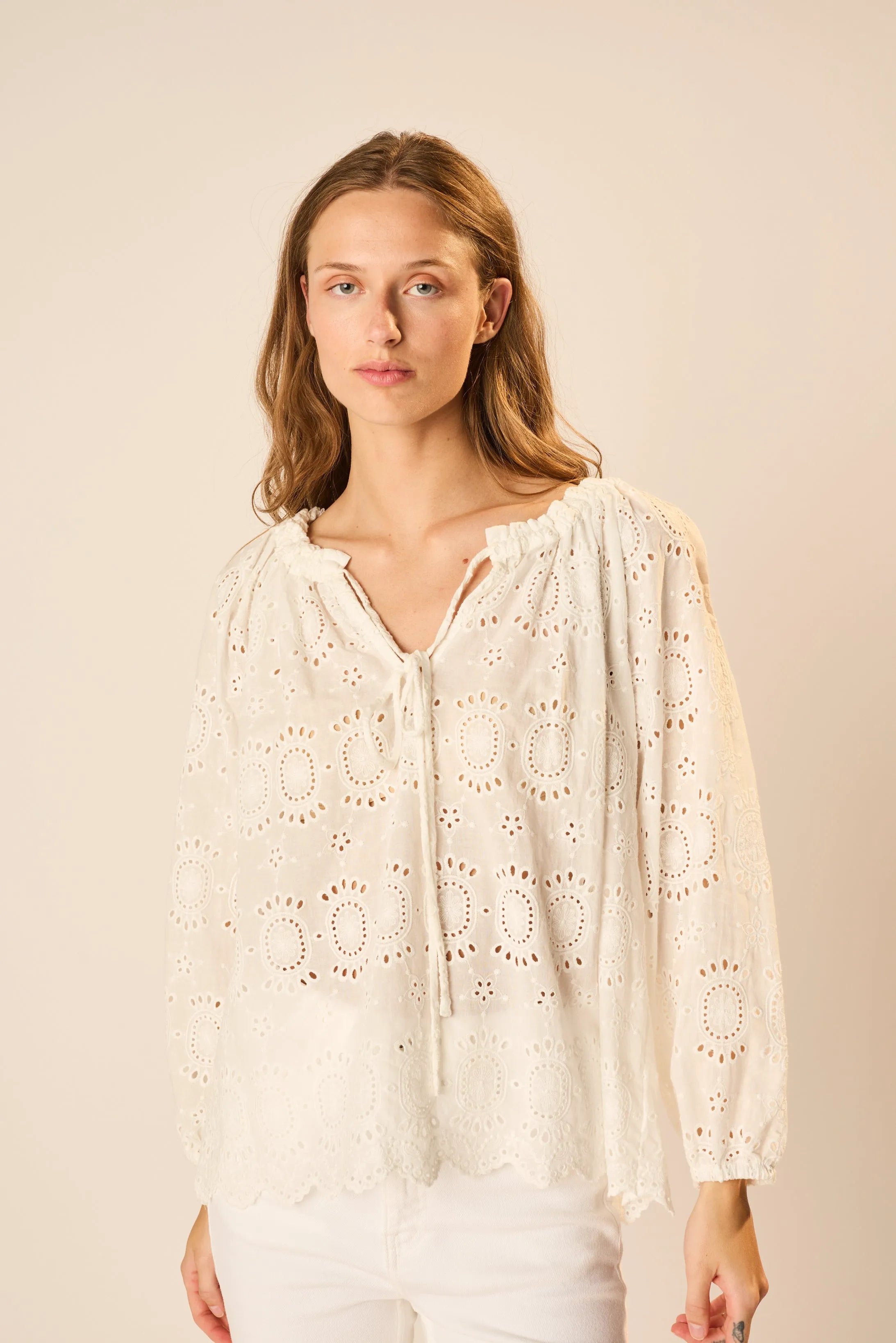 MEDALLION EMBROIDERY SALT