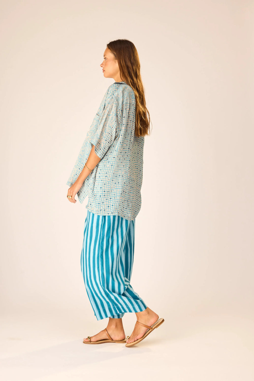 BATIK STRIPE POOL