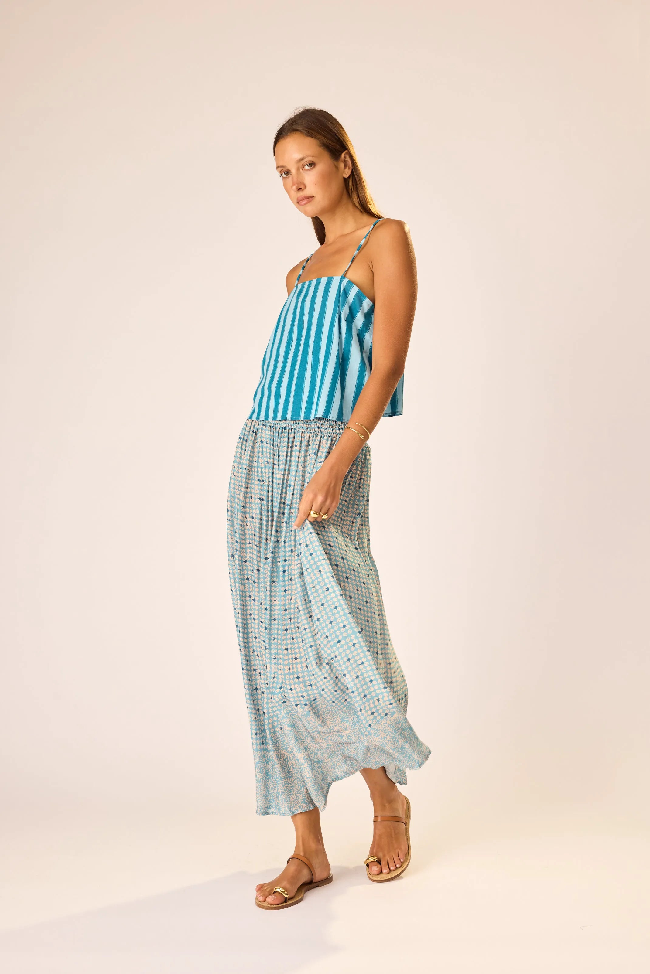 BATIK STRIPE POOL